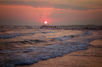 Sunset / ***