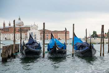 Venice / ***