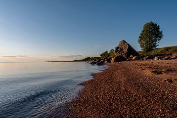 Sunset on the lake / ***