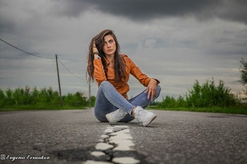 On road / ***