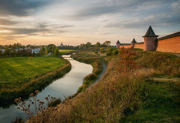 Evening in Suzdal / ***