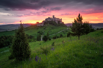 Sunset at the castle III / Sunset at the castle in Slovakia :)