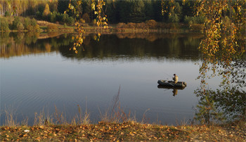 Autumn fishing / ***