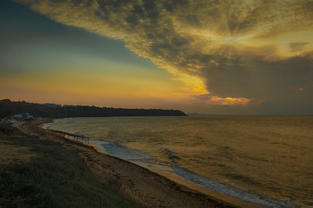 Sunset / ***