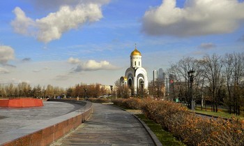 Moscow Autumn / ***