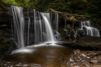 Ricketts Glen / I love photographing waterfalls and finding new angles on them. This was a smaller set of falls at Ricketts Glen State Park in Pennsylvania. I climbed down and waited for the sun to duck behind some clouds.