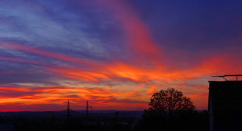 Sunrise / ***