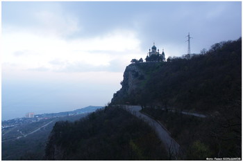 The road to the temple ... / ***