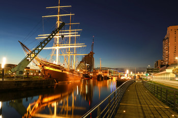 Museumshafen Bremen zur blauen Stunde / fotografiert in einem Urlaub da oben