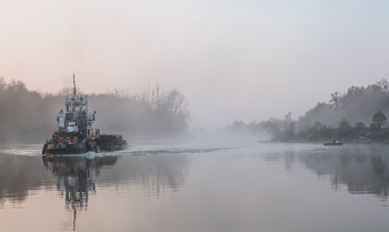 Morning on the river / ***