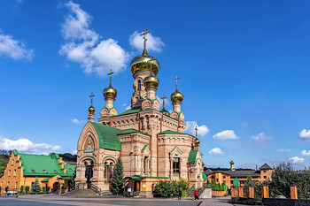 &nbsp; / ==============