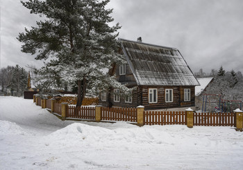 House in the village / ***
