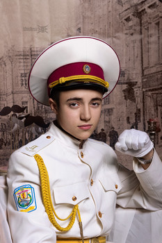 &nbsp; / ***