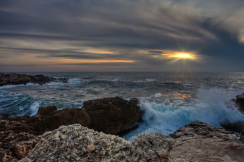 Evening at Sea / ***
