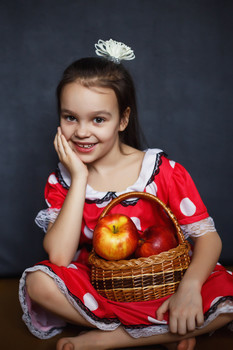 Apples / ***