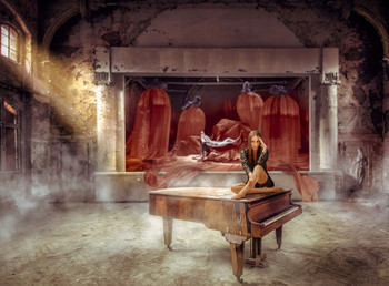 Theater / ***