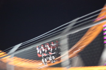 Roller-coaster / ***