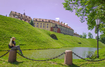 On the outskirts / https://vk.com/e.vaguro

https://www.instagram.com/vaguro_v_u_v/

https://web.facebook.com/evgeniy.vagouro

https://www.pexels.com/ru-ru/@10472344