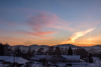 Sunset / [img]https://i.imgur.com/67krOUX.jpg[/img]
