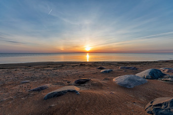 Sunset on the lake / ***