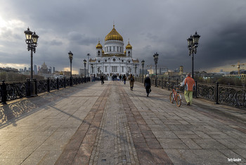 Christ the Savior Cathedral / ***