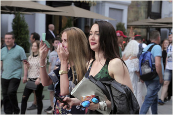 Evening Promenade / ***