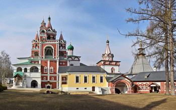 Savvino Watchdog Monastery / ***