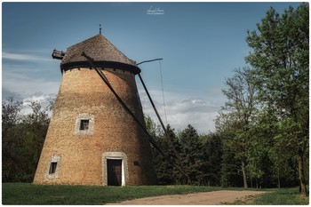 Windmill / Old windmill captured with Nikon D5600 and Schneider Kreuznach Curtagon 35/2.8