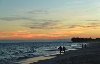 Evening beach / ***