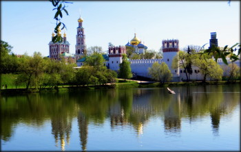 Novodevichy Convent. / ***