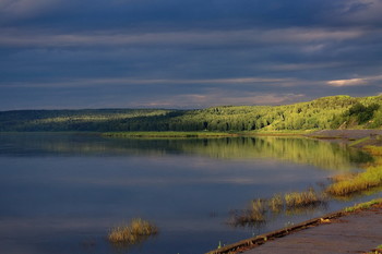 After the rain / ***