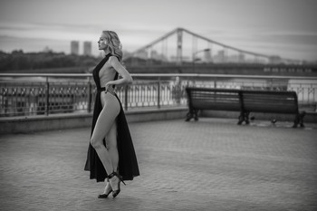 Morning Promenade / ***