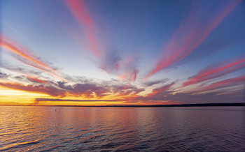 Sunset on the Volga / ***
