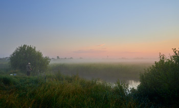Fishing at dawn / ***