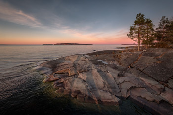 Evening on Ladoga / ***