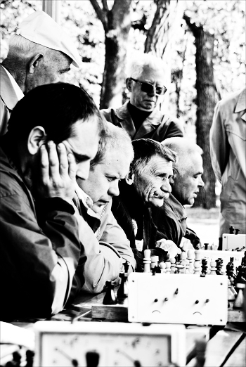 May Park and chess ...