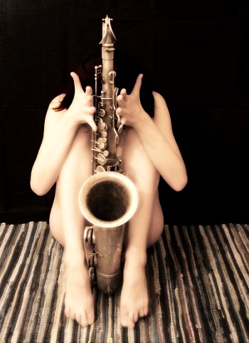 Play Saxy