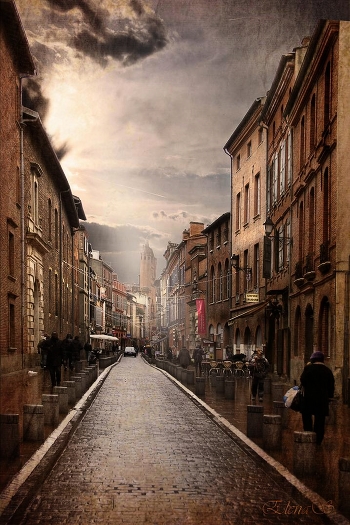 Walking through the winter Toulouse