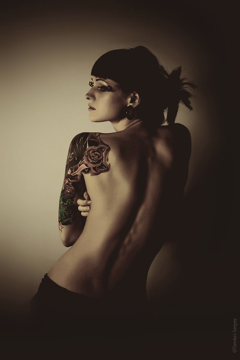girl with tattoo