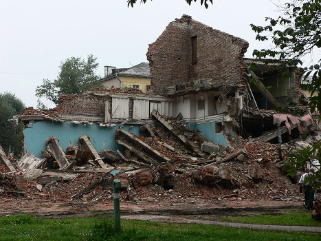 the ruins of "Belarus"