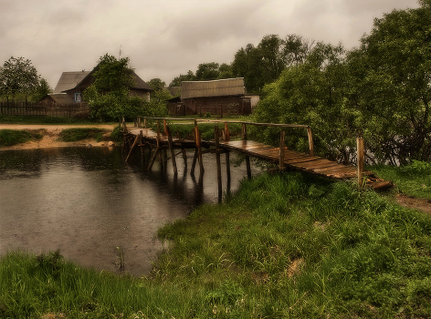 Bridge. Rain. May.