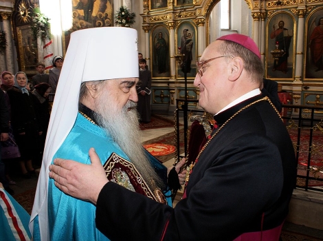 Easter Vigil at the Cathedral of Minsk in 2009