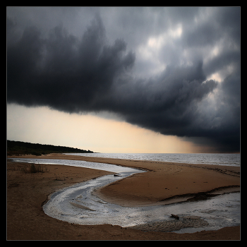 The storm over the sea