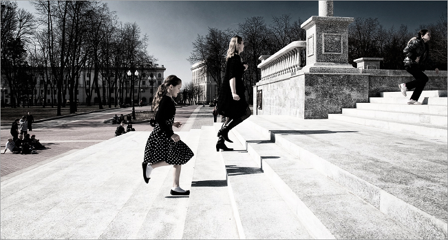 [ hurry to escape ]