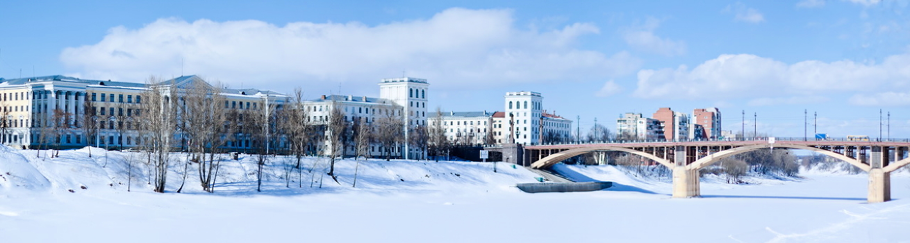 Winter in the city over the Dvina