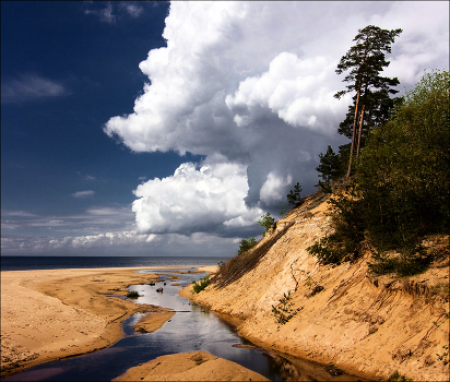 Stroll along the beach, clouds