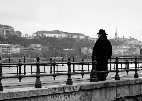 Über etwas .. (Mono)