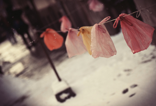 traces