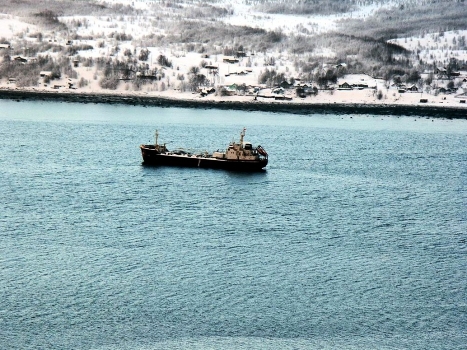Turquoise. Kola Bay.