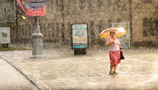 Minsk. Sun. Rain ...